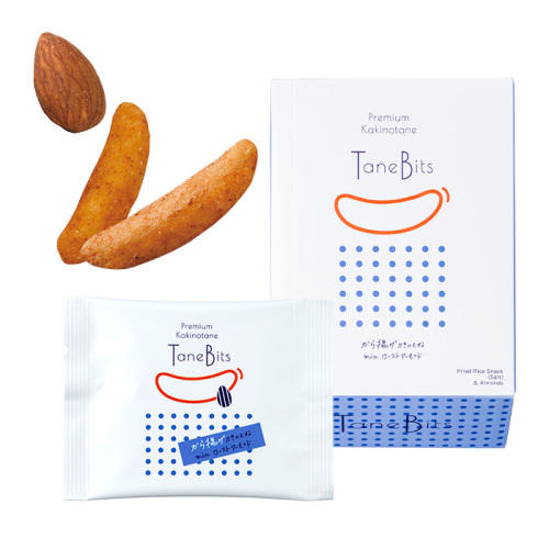 おしゃれな個包装パッケージに入った「タネビッツ」の「タネビッツ から揚げ(ローストアーモンドミックス) 55g」