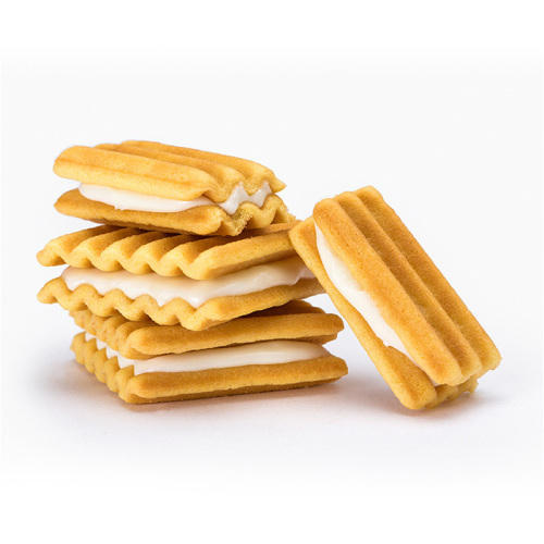 波状のワッフルクッキーにクリームを挟んだクッキーサンド