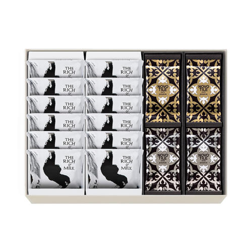 白い箱に入った黒船の「黒船詰合せ(ザリッチアンドミルク12枚、ノボタイル24枚)」