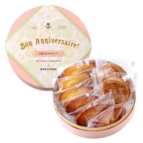 丸い箱に入っているビスキュイテリエ ブルトンヌの焼き菓子詰め合わせ