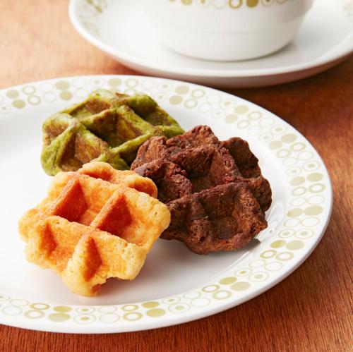 3種類の丸いベルギーワッフル