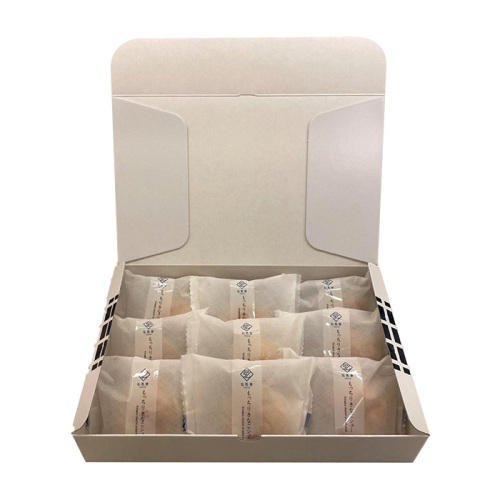 個包装のきなこシューが箱に9個詰め合わせてある