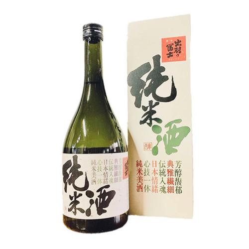 深いグリーンのボトルに入った【日本酒(純米酒)】秋田県〔佐藤酒造店〕出羽の冨士 純米酒