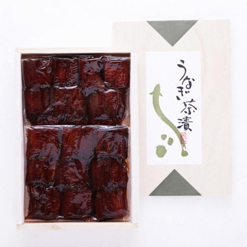 小分けパックが化粧箱に入っている「近江今津 西友」の「うなぎ茶漬」