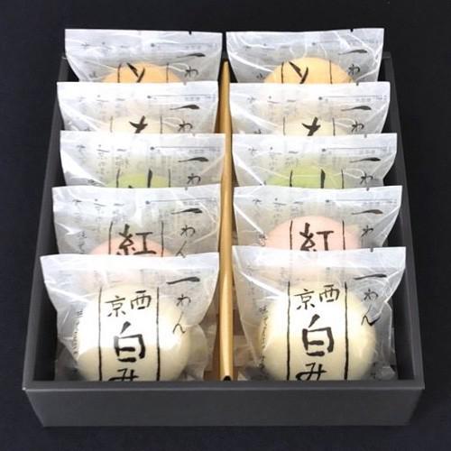 黒い化粧箱に一わんみそ汁が詰め合わせになっている