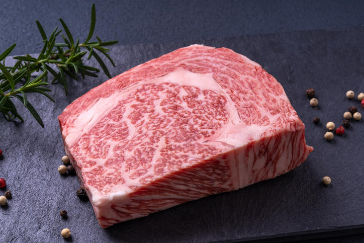 ステーキ用黒毛和牛ロース肉