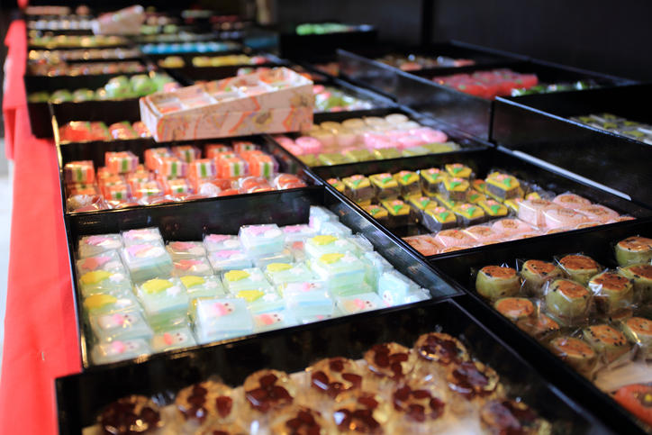 店頭に並んでいる和菓子