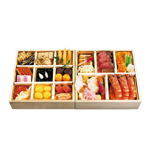 ベージュの木箱に入った稚加榮の「おせち二段重 稚加榮-332」