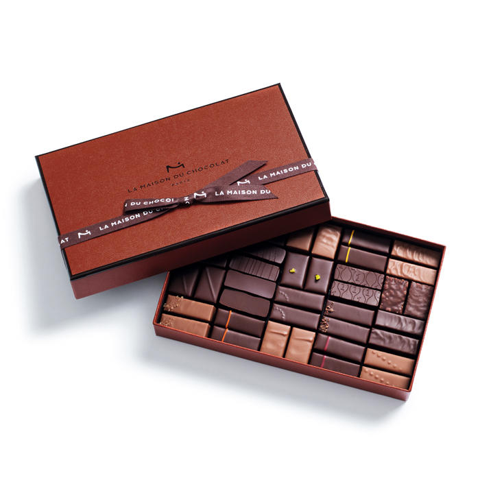 ガナッシュとプラリネが入った40粒のチョコレートギフトボックス