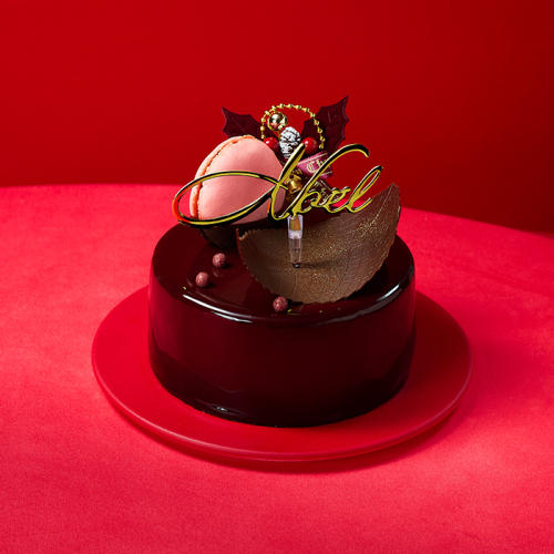 赤い皿にのった五感の「五感のノエル・ショコラルージュ＜12月24日午前10時から午後2時受け取り＞」