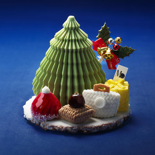 青いシートにのったマサヒコ オズミ パリの「ピスタチオサパン＜12月24日午前11時から午後2時受け取り＞」