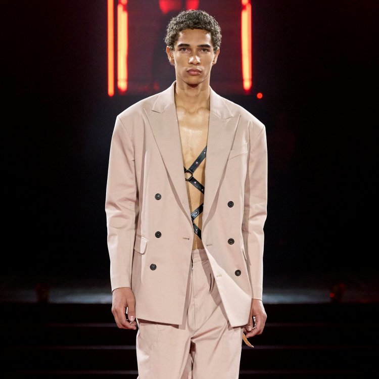 DSQUARED2<ディースクエアード> 2025SS MAIN COLLECTION DSQUARED2<ディースクエアード> 2025SS MAIN COLLECTION