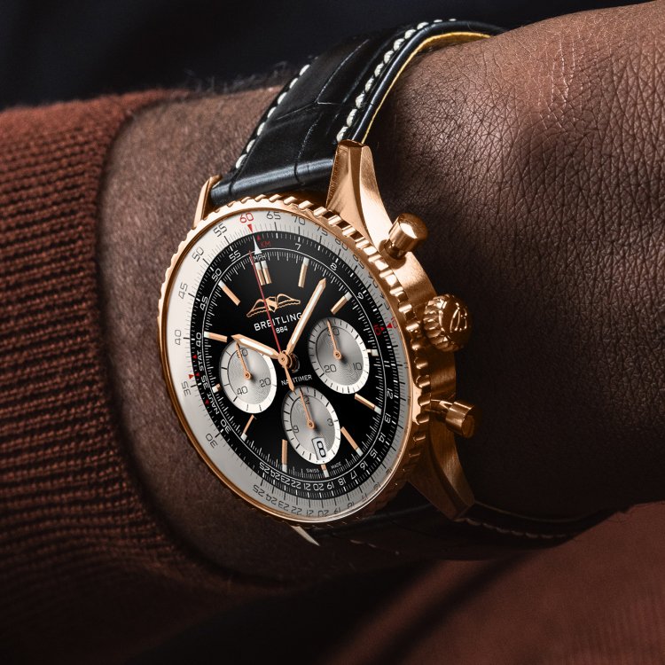 〇1.Navitimer B01 Chronograph 43_RB0138211B1P1_RVB.jpg