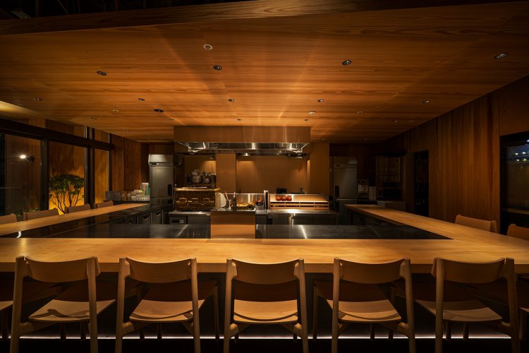 銀座 呑小路やま岸 店内