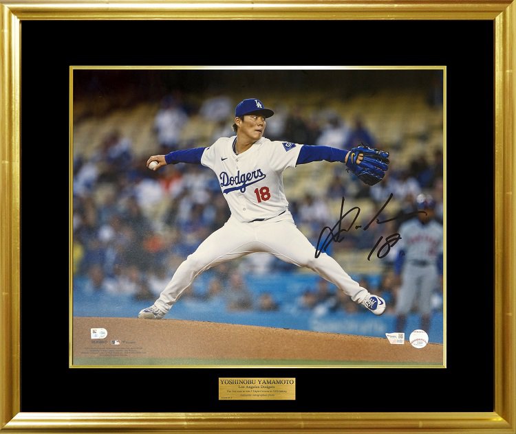 山本由伸 直筆サイン入りフォト