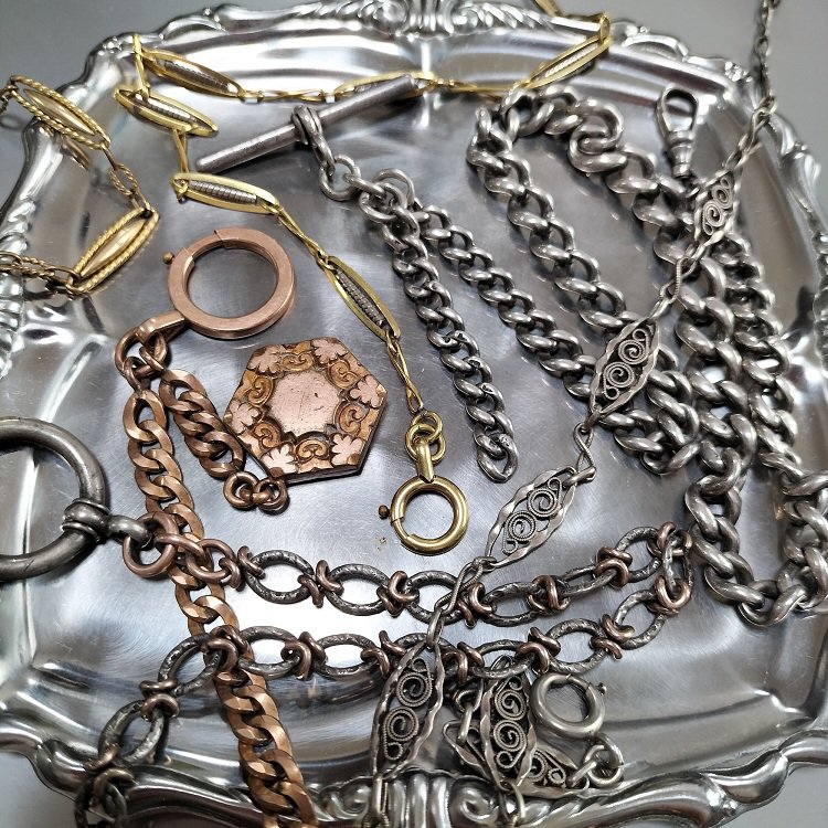 画像②-chains.jpg