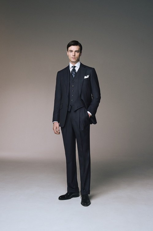DORMEUIL HENRY POOLE スーツ着用画像
