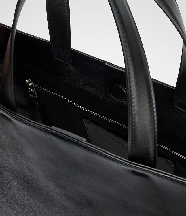LIGHT TOTE