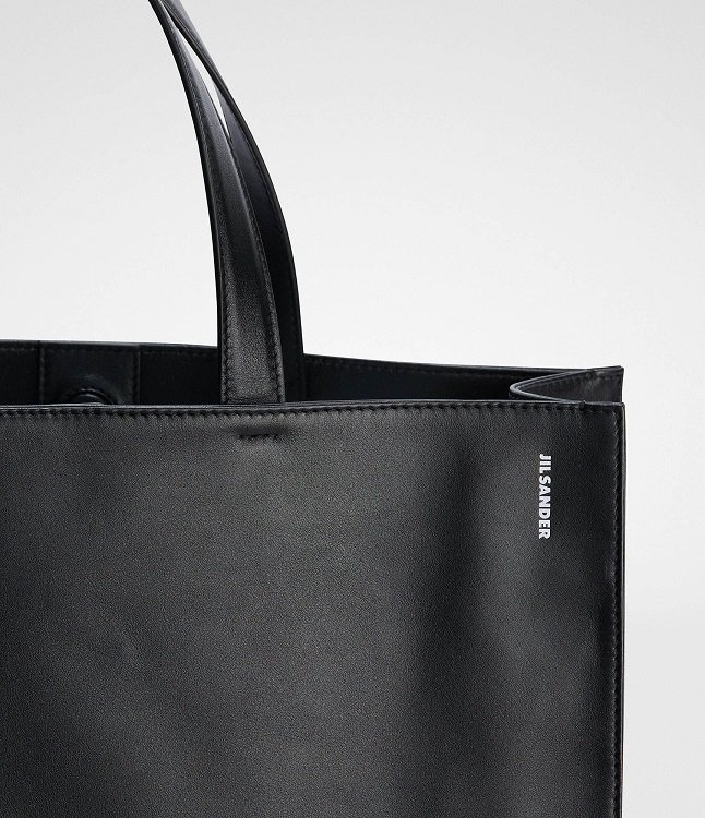LIGHT TOTE