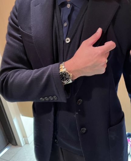 選ぶ服のテイストや色も、時計によって変化が生まれました。